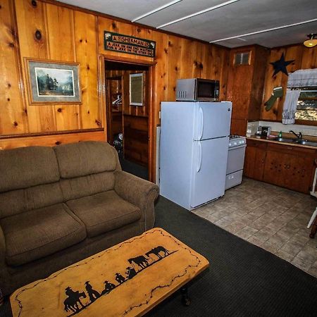 Shore Acres Lodge ビッグ・ベアー・レイク エクステリア 写真