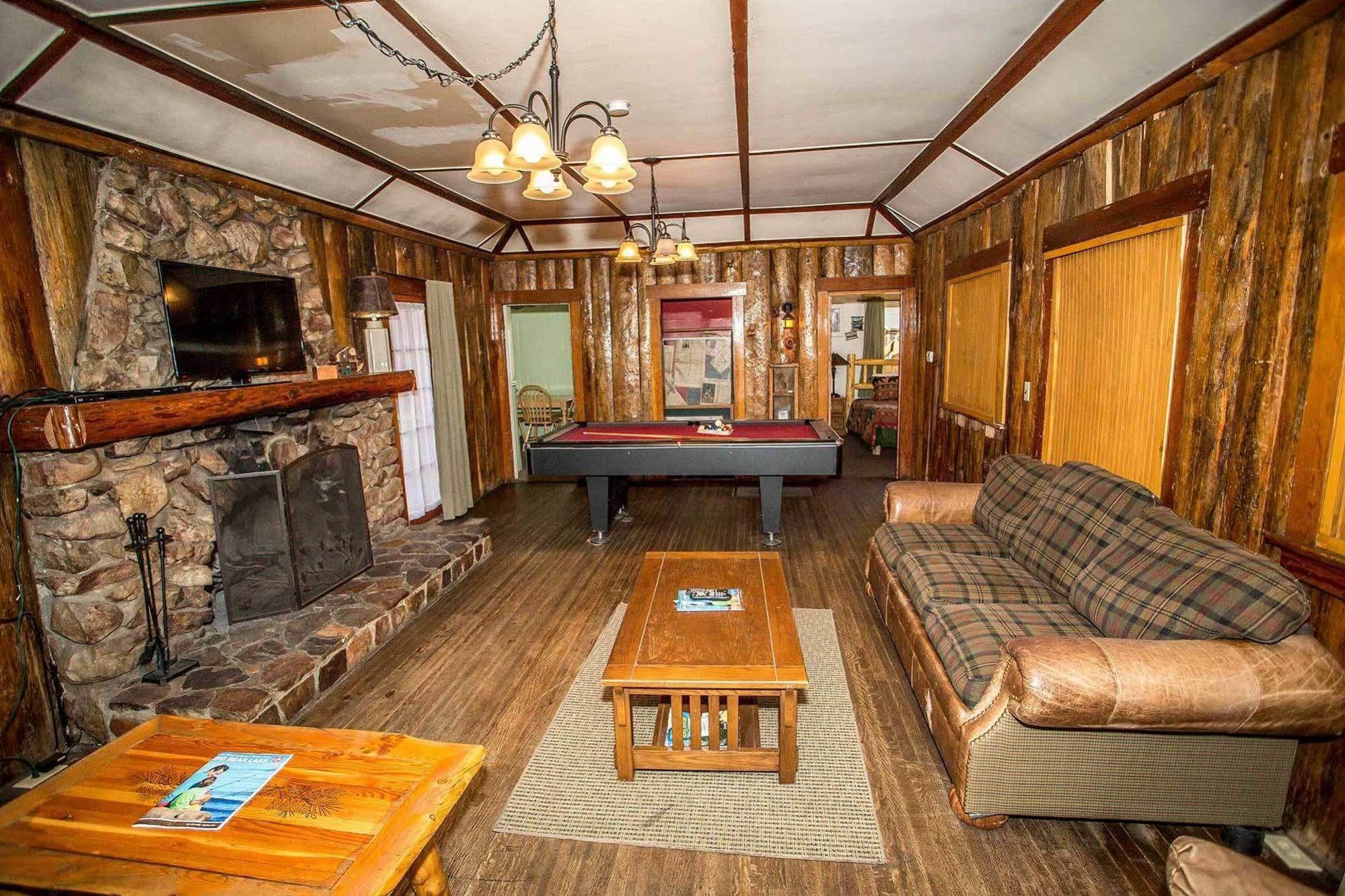 Shore Acres Lodge ビッグ・ベアー・レイク エクステリア 写真
