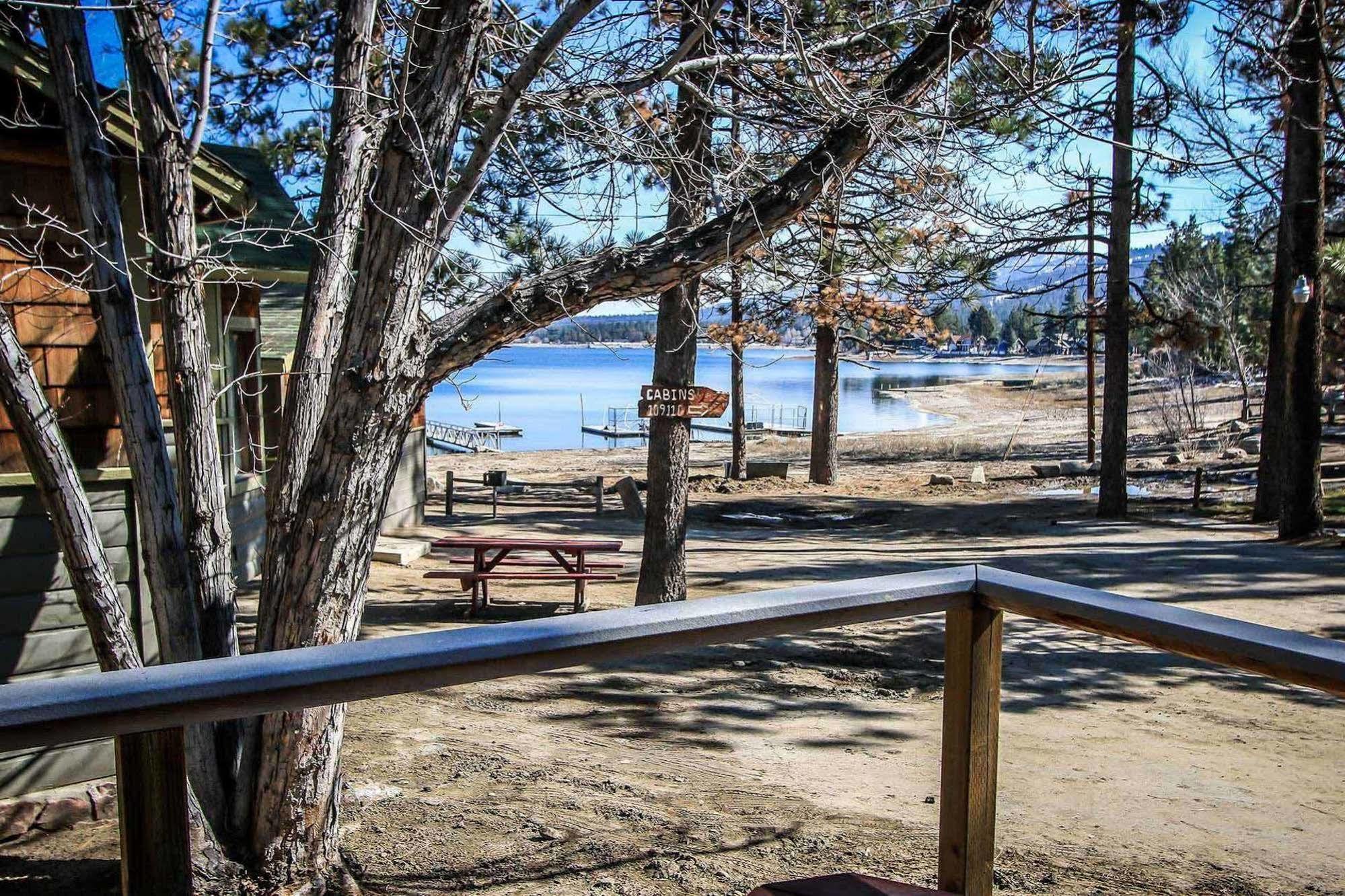 Shore Acres Lodge ビッグ・ベアー・レイク エクステリア 写真