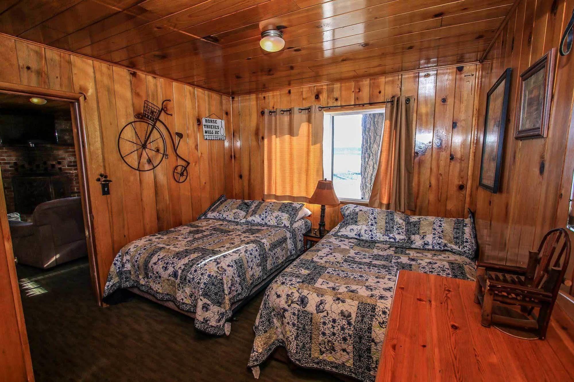Shore Acres Lodge ビッグ・ベアー・レイク エクステリア 写真